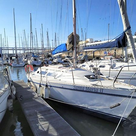 Be Local - Sleep Aboard The Santa Maria Sailing Boat In Lisbon Daire Dış mekan fotoğraf
