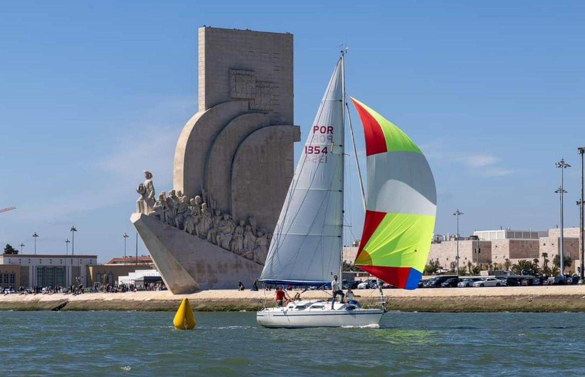Be Local - Sleep Aboard The Santa Maria Sailing Boat In Lisbon Daire Dış mekan fotoğraf