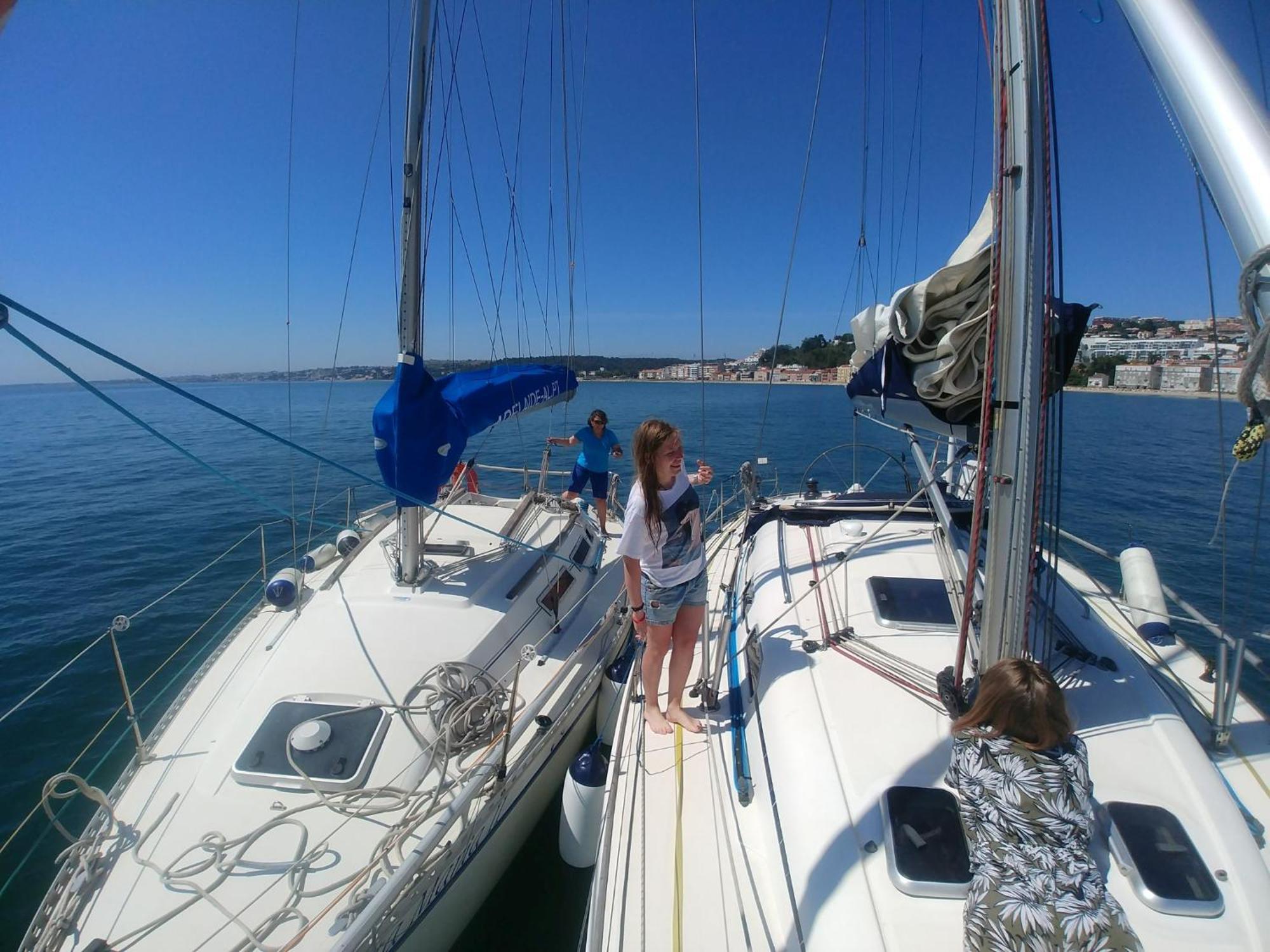 Be Local - Sleep Aboard The Santa Maria Sailing Boat In Lisbon Daire Dış mekan fotoğraf